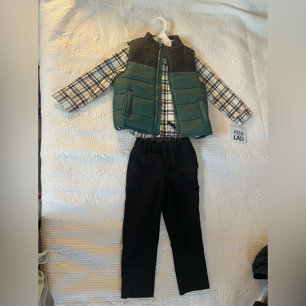 H&M Green Puffer Vest with Plaid Shirt & Black Pants Set